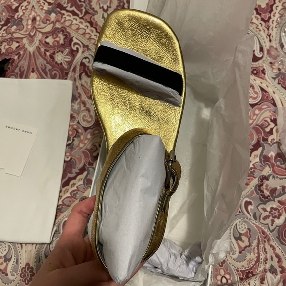 Marc Jacobs Elizabeth Flat Sandal - Picture 7 of 8